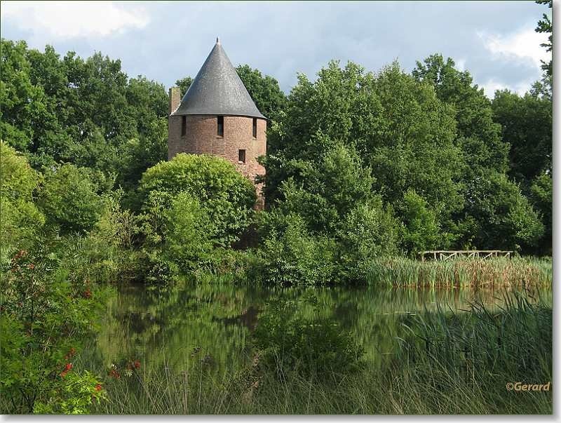 De Tomp in het groen.JPG - De Tomp in het groen